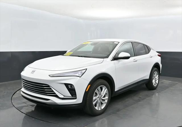 2025 Buick NV Preferred FWD