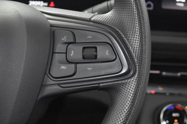 2025 Buick NV Preferred FWD