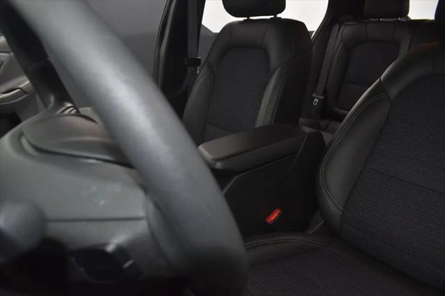 2025 Buick NV Preferred FWD