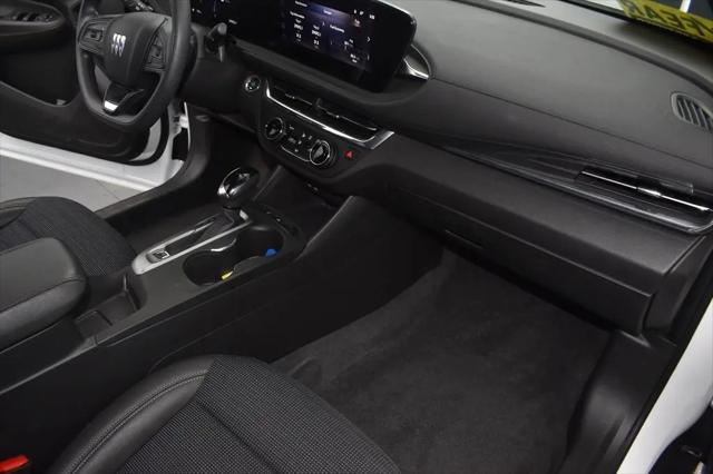 2025 Buick NV Preferred FWD
