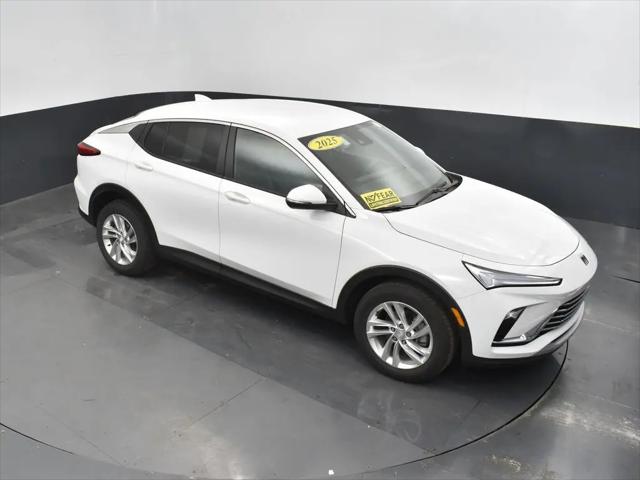 2025 Buick NV Preferred FWD
