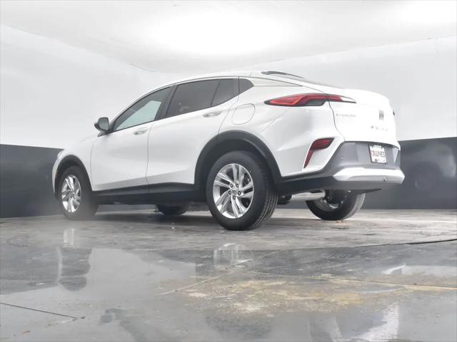 2025 Buick NV Preferred FWD