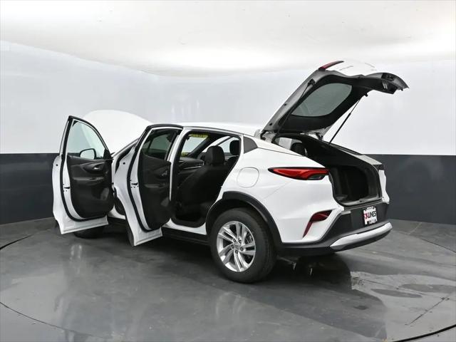 2025 Buick NV Preferred FWD
