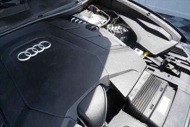 2021 Audi Q8 Premium Plus 55 TFSI quattro Tiptronic