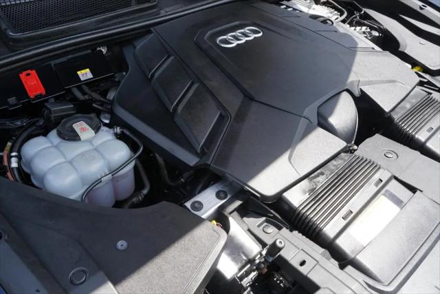 2021 Audi Q8 Premium Plus 55 TFSI quattro Tiptronic