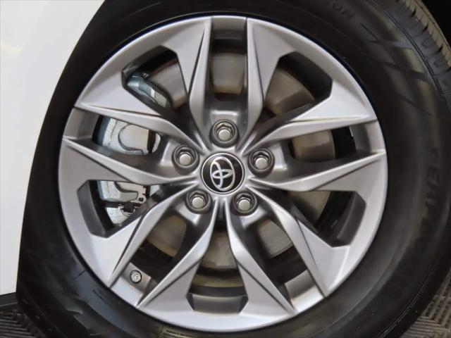 2023 Toyota Sienna LE