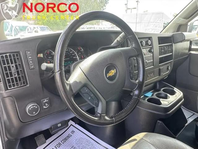 2021 Chevrolet Express Passenger RWD 3500 Regular Wheelbase LS