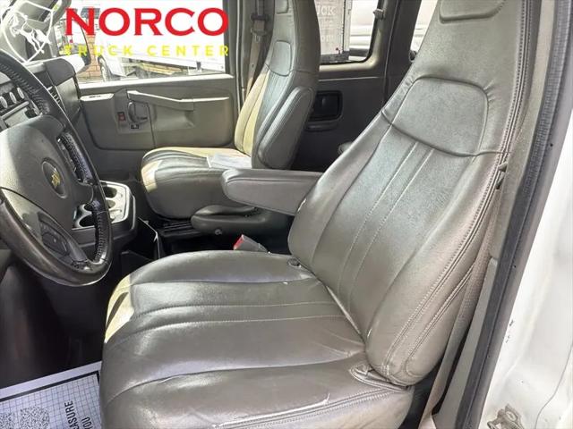 2021 Chevrolet Express Passenger RWD 3500 Regular Wheelbase LS