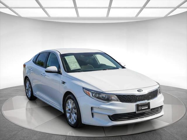 2017 Kia Optima LX