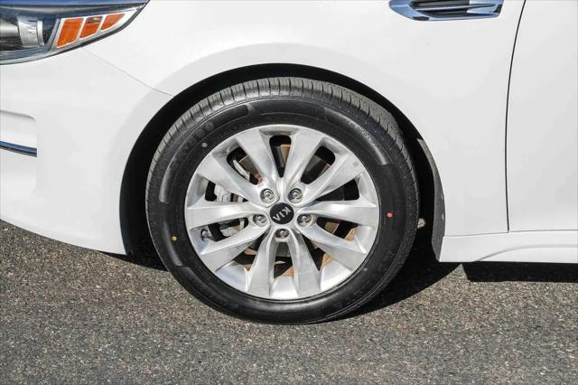 2017 Kia Optima LX