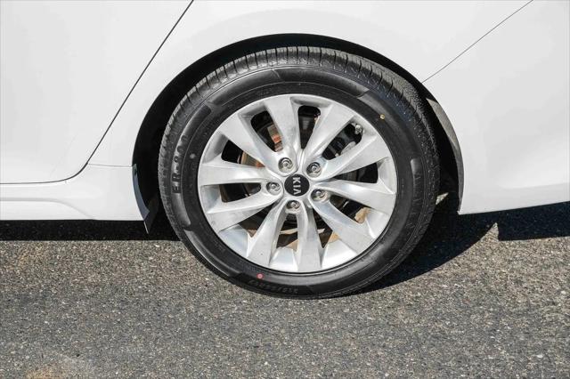 2017 Kia Optima LX