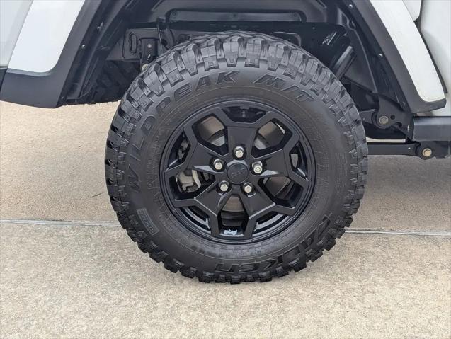 2022 Jeep Gladiator Sport