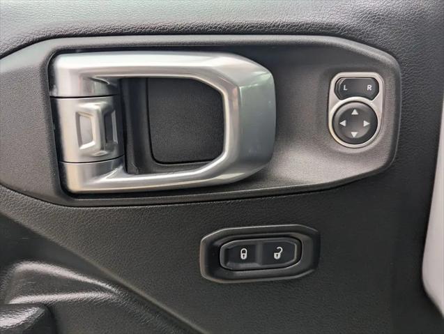 2022 Jeep Gladiator Sport