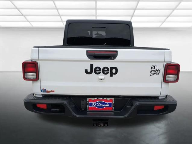 2022 Jeep Gladiator Sport