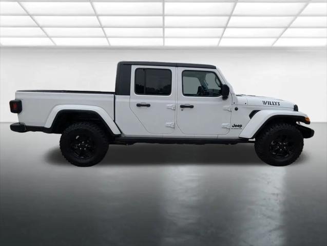 2022 Jeep Gladiator Sport
