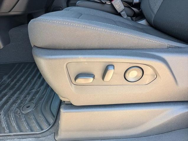 2026 Chevrolet Silverado 1500 2WD Crew Cab Short Bed Custom