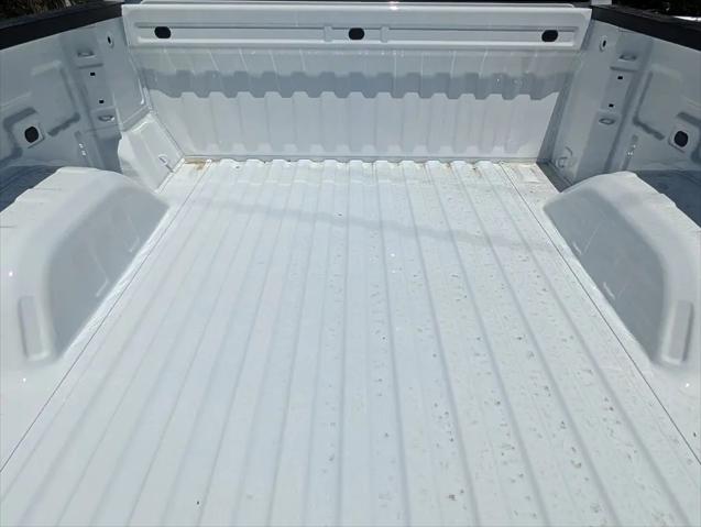 2026 Chevrolet Silverado 1500 2WD Crew Cab Short Bed Custom