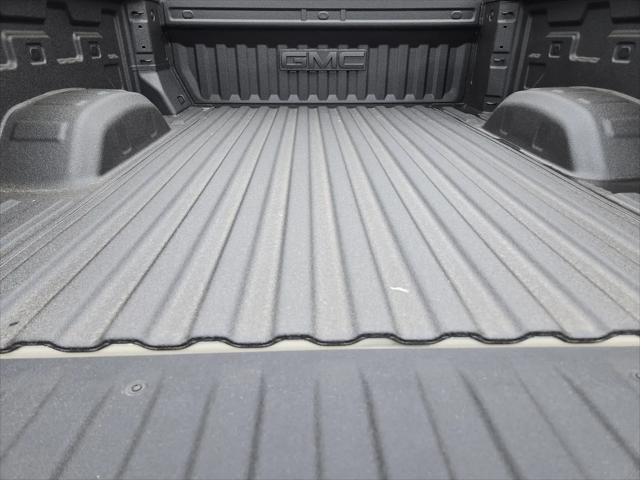 2026 GMC Sierra 2500HD Crew Cab, Standard Bed, AT4, 4WD