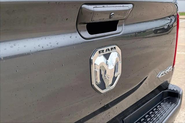 2022 Ram 1500 Big Horn Crew Cab 4x4 5'7" Box