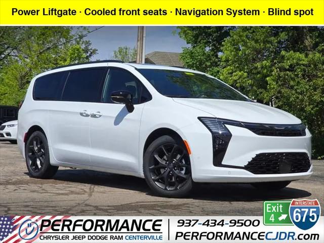 2027 Chrysler Pacifica Limited for sale in Centerville, OH