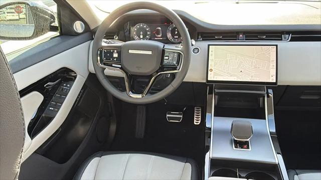 2024 Land Rover Range Rover Evoque Dynamic SE