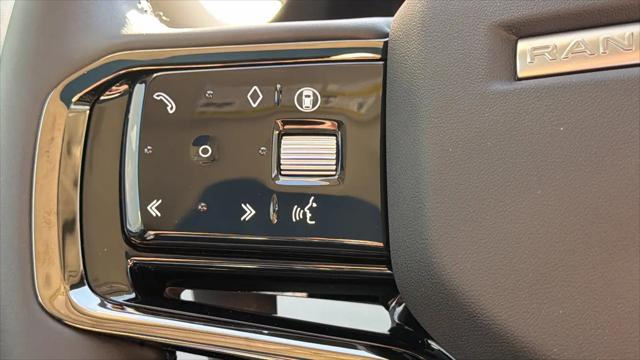 2024 Land Rover Range Rover Evoque Dynamic SE