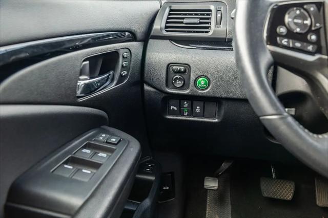 2021 Honda Pilot AWD Touring 8 Passenger