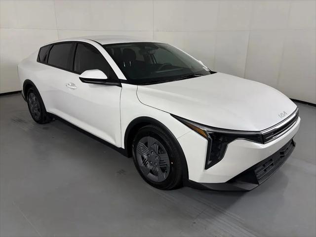 2026 Kia K4 LX