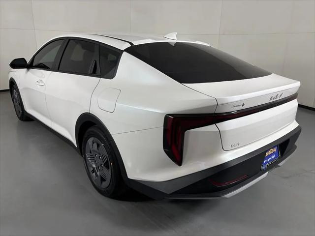 2026 Kia K4 LX