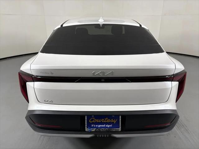 2026 Kia K4 LX