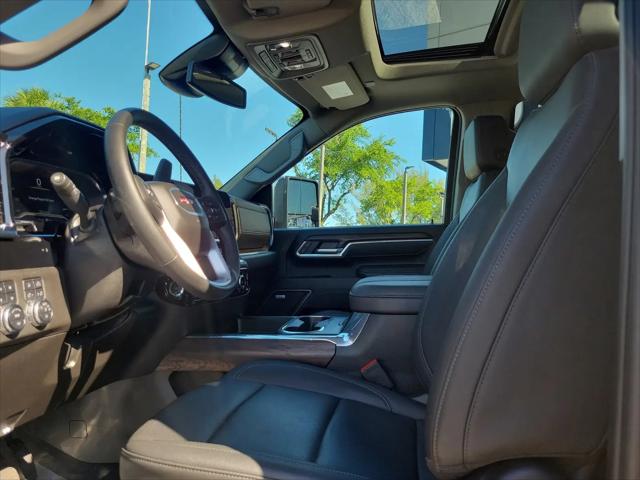 2025 GMC Sierra 2500HD 4WD Crew Cab Standard Bed SLT