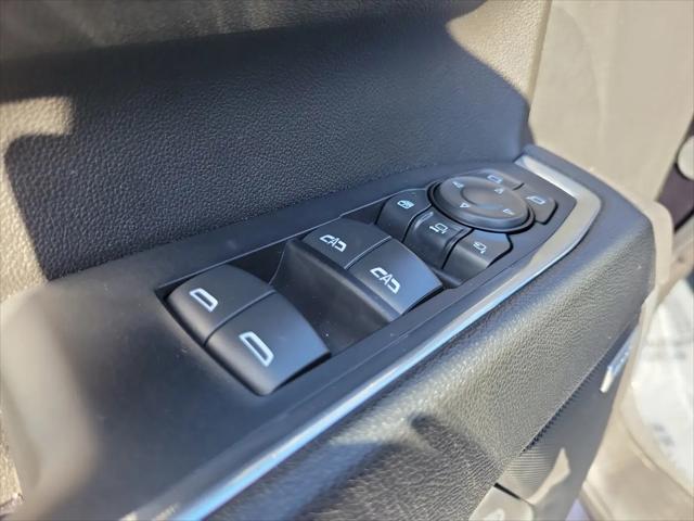 2025 GMC Sierra 2500HD 4WD Crew Cab Standard Bed SLT