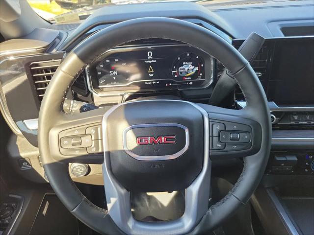2025 GMC Sierra 2500HD 4WD Crew Cab Standard Bed SLT