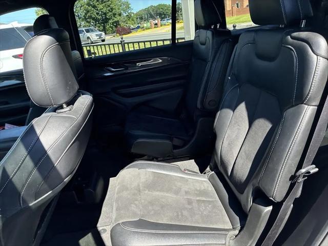 2023 Jeep Grand Cherokee L Altitude 4x2