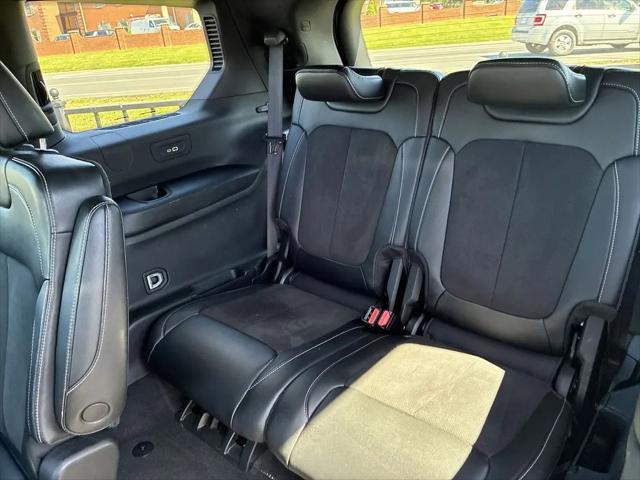 2023 Jeep Grand Cherokee L Altitude 4x2