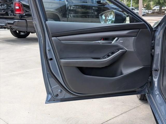2023 Mazda Mazda3 2.5 S Carbon Edition