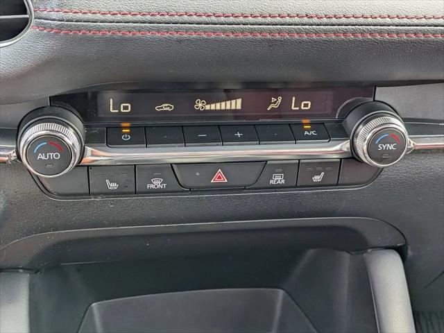 2023 Mazda Mazda3 2.5 S Carbon Edition