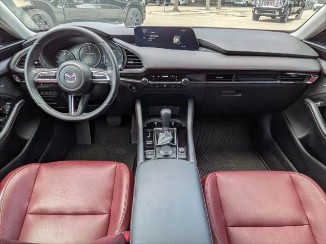2023 Mazda Mazda3 2.5 S Carbon Edition