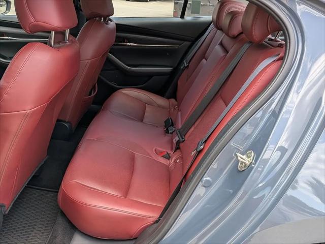 2023 Mazda Mazda3 2.5 S Carbon Edition