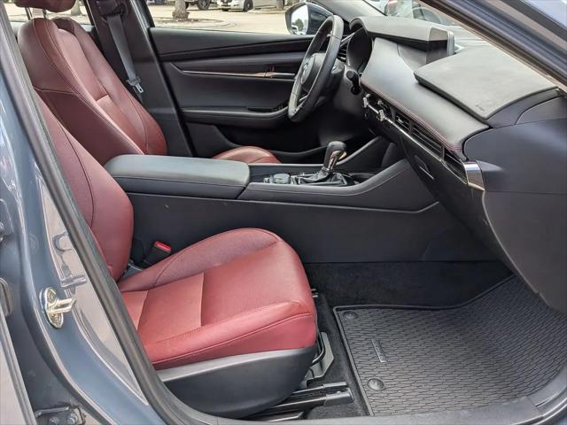 2023 Mazda Mazda3 2.5 S Carbon Edition