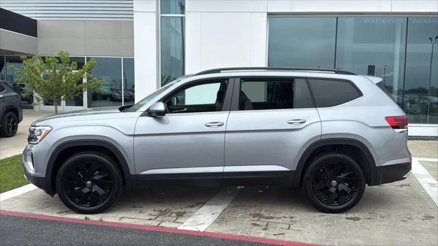 2026 Volkswagen Atlas SE with Technology