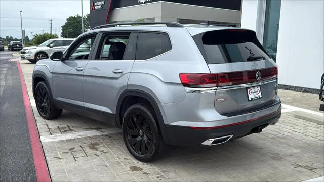 2026 Volkswagen Atlas SE with Technology