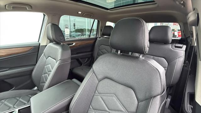 2026 Volkswagen Atlas SE with Technology
