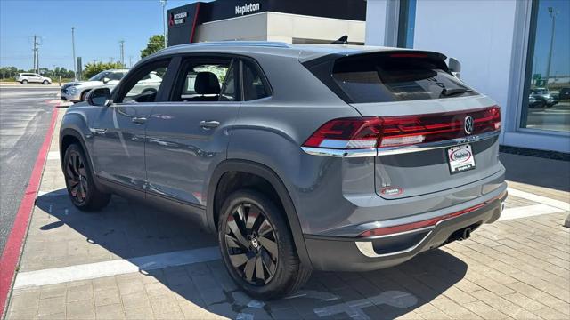 2026 Volkswagen Atlas Cross Sport SE with Technology