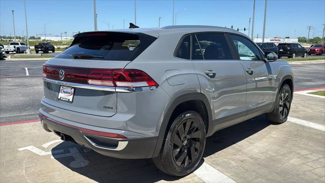 2026 Volkswagen Atlas Cross Sport SE with Technology