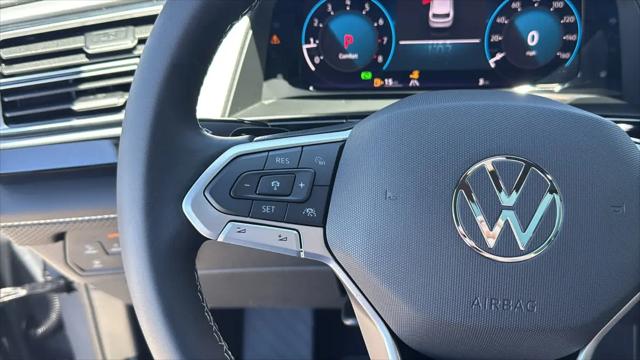2026 Volkswagen Atlas Cross Sport SE with Technology