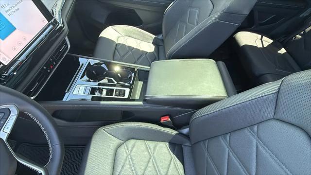 2026 Volkswagen Atlas Cross Sport SE with Technology