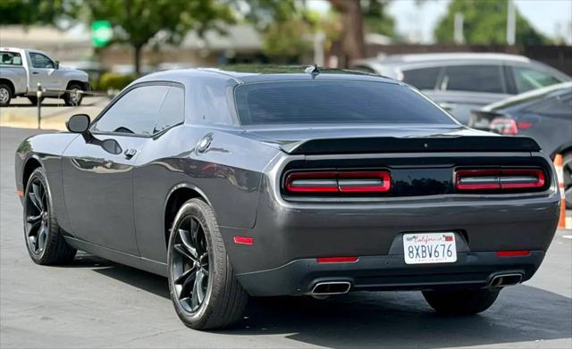 2018 Dodge Challenger SXT Plus