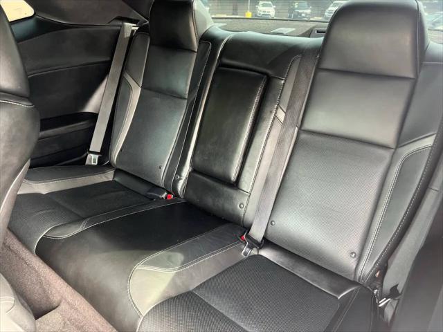 2018 Dodge Challenger SXT Plus