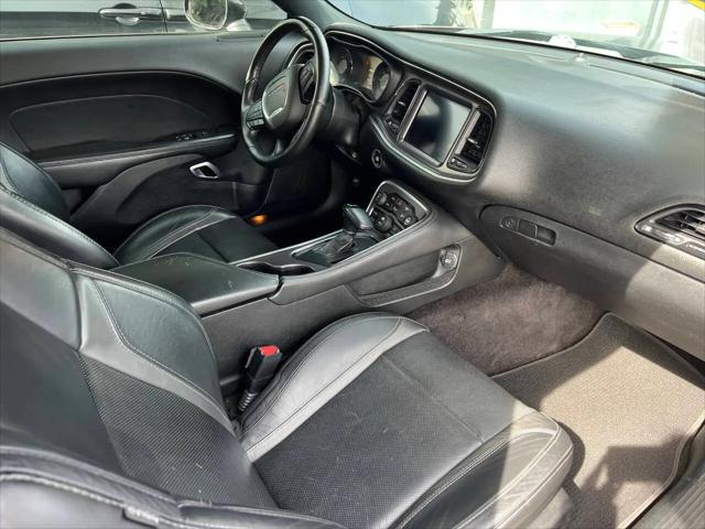 2018 Dodge Challenger SXT Plus